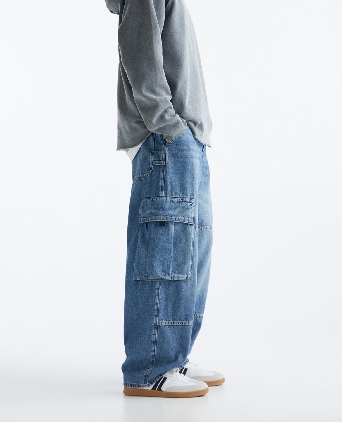PANTALÓN DE JEANS CARGO BAGGY PULL&BEAR