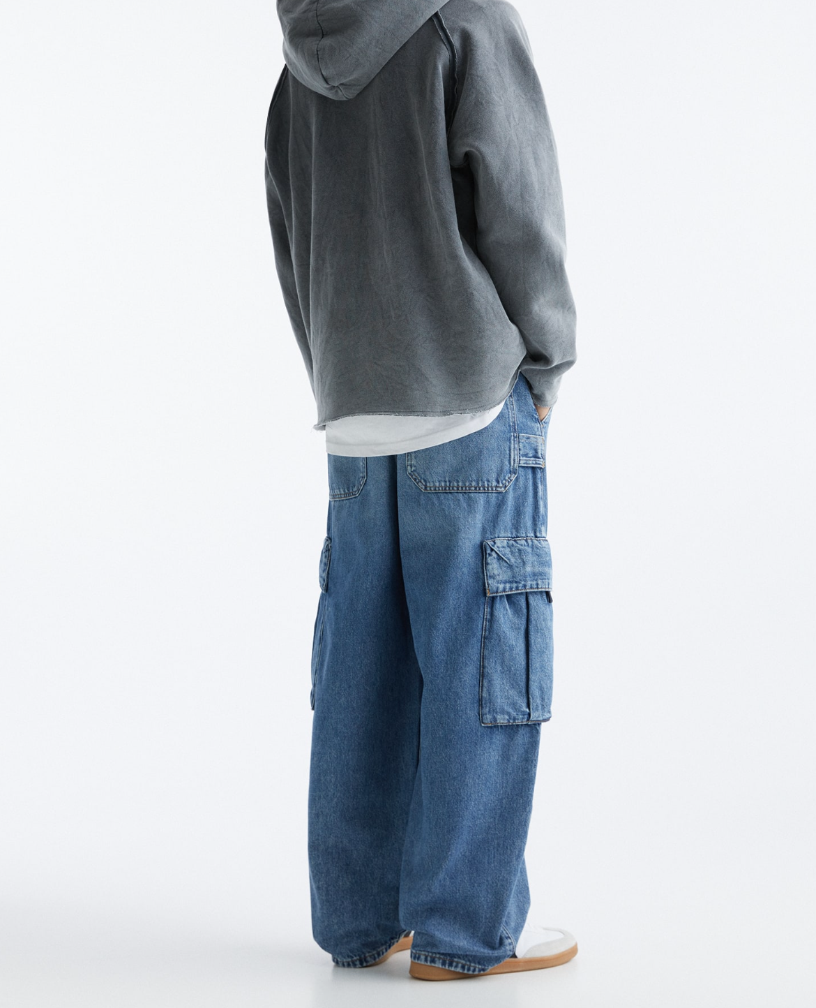 PANTALÓN DE JEANS CARGO BAGGY PULL&BEAR