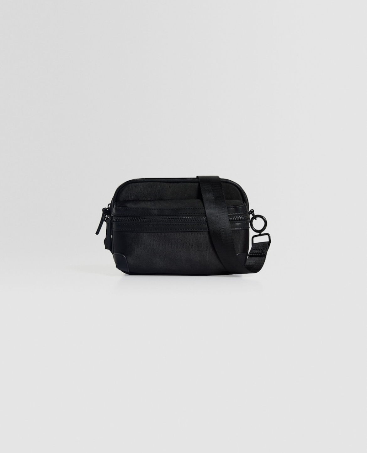 BOLSO BANDOLERA BERSHKA
