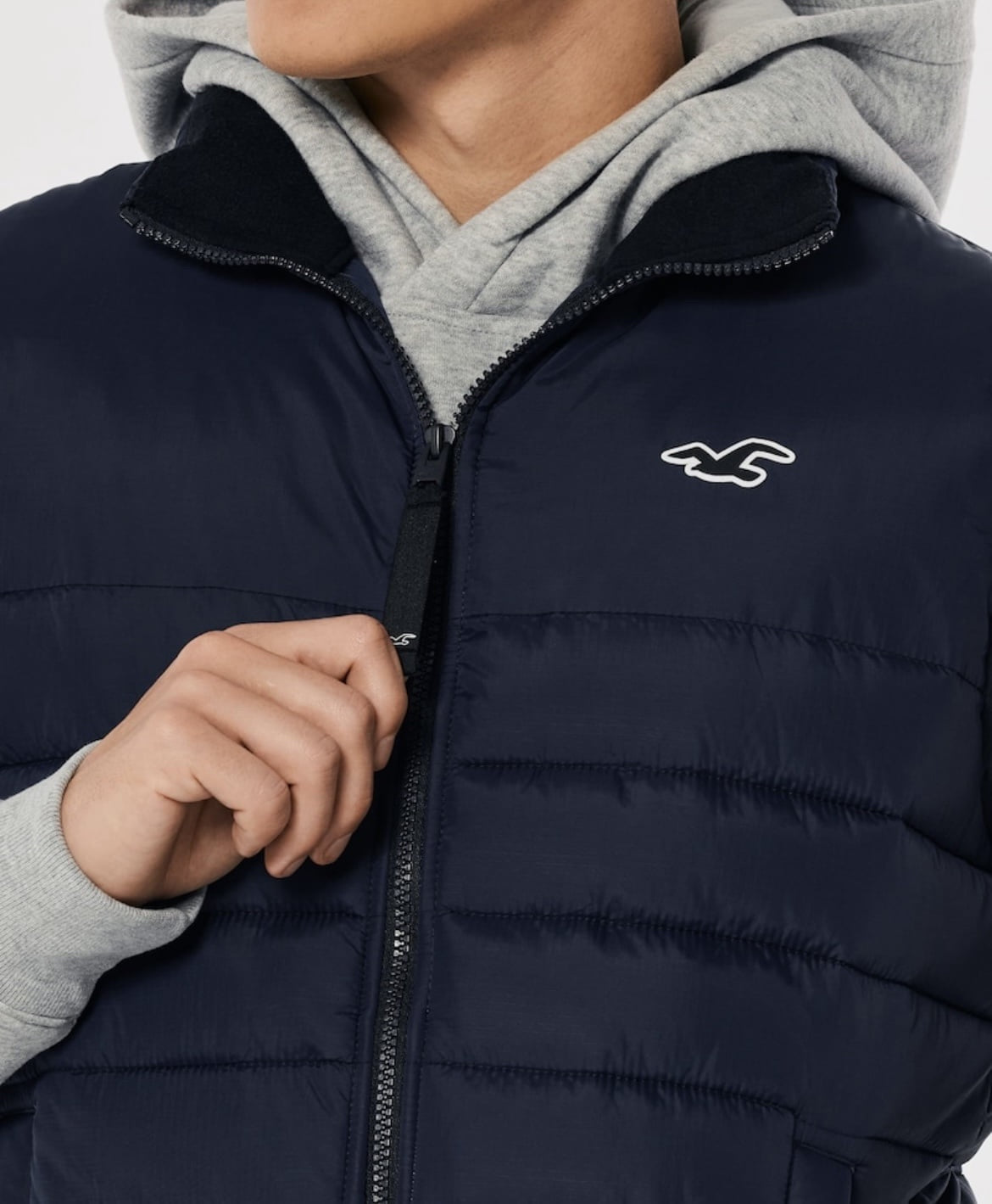 CHALECO PUFFER LIVIANO HOLLISTER CO