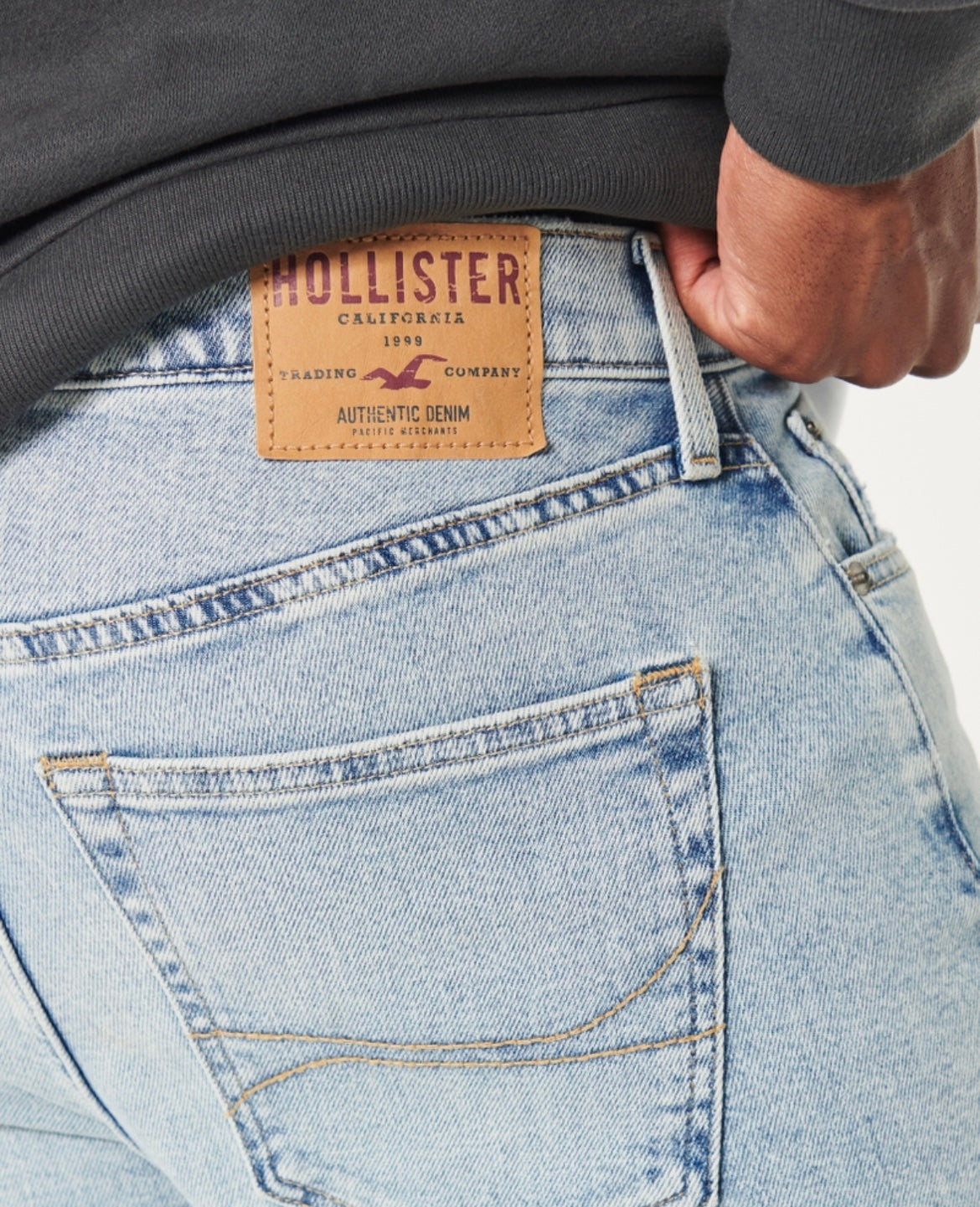 PANTALÓN DE JEANS HOLGADO HOLLISTER CO