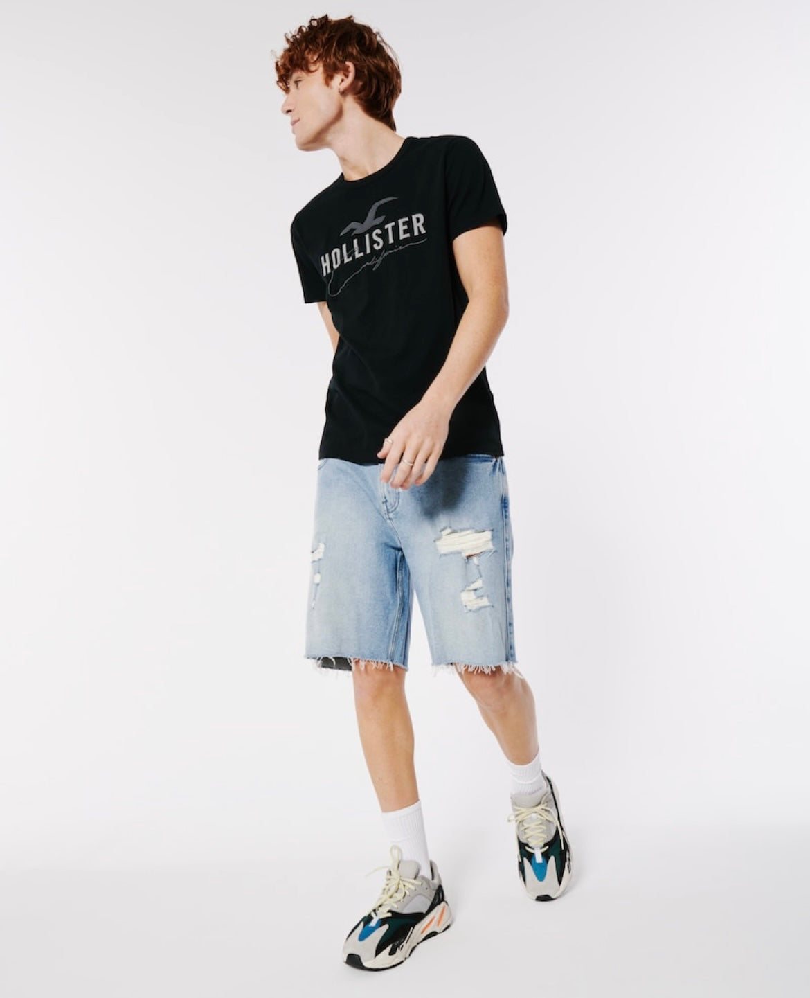 SHORT DE JEANS CON ROTURAS HOLLISTER CO