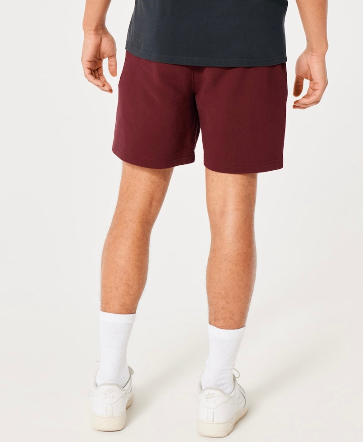 SHORT CON LOGOTIPO BORDADO 7’ HOLLISTER CO
