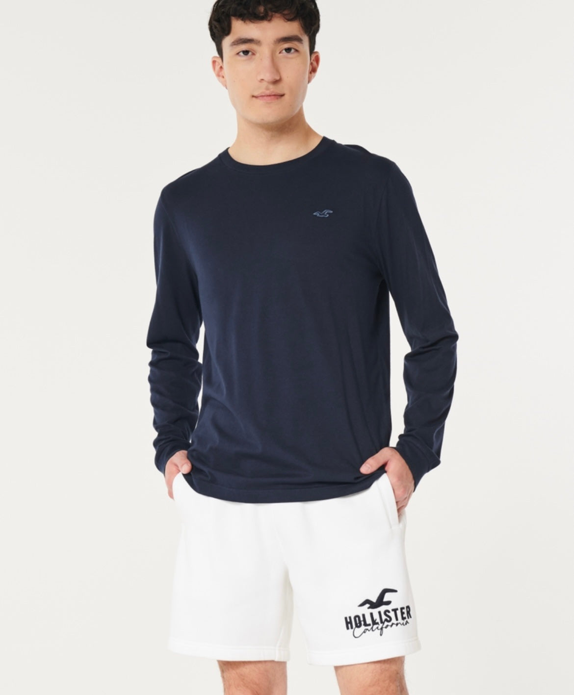 SHORT CON LOGOTIPO BORDADO 7’ HOLLISTER CO